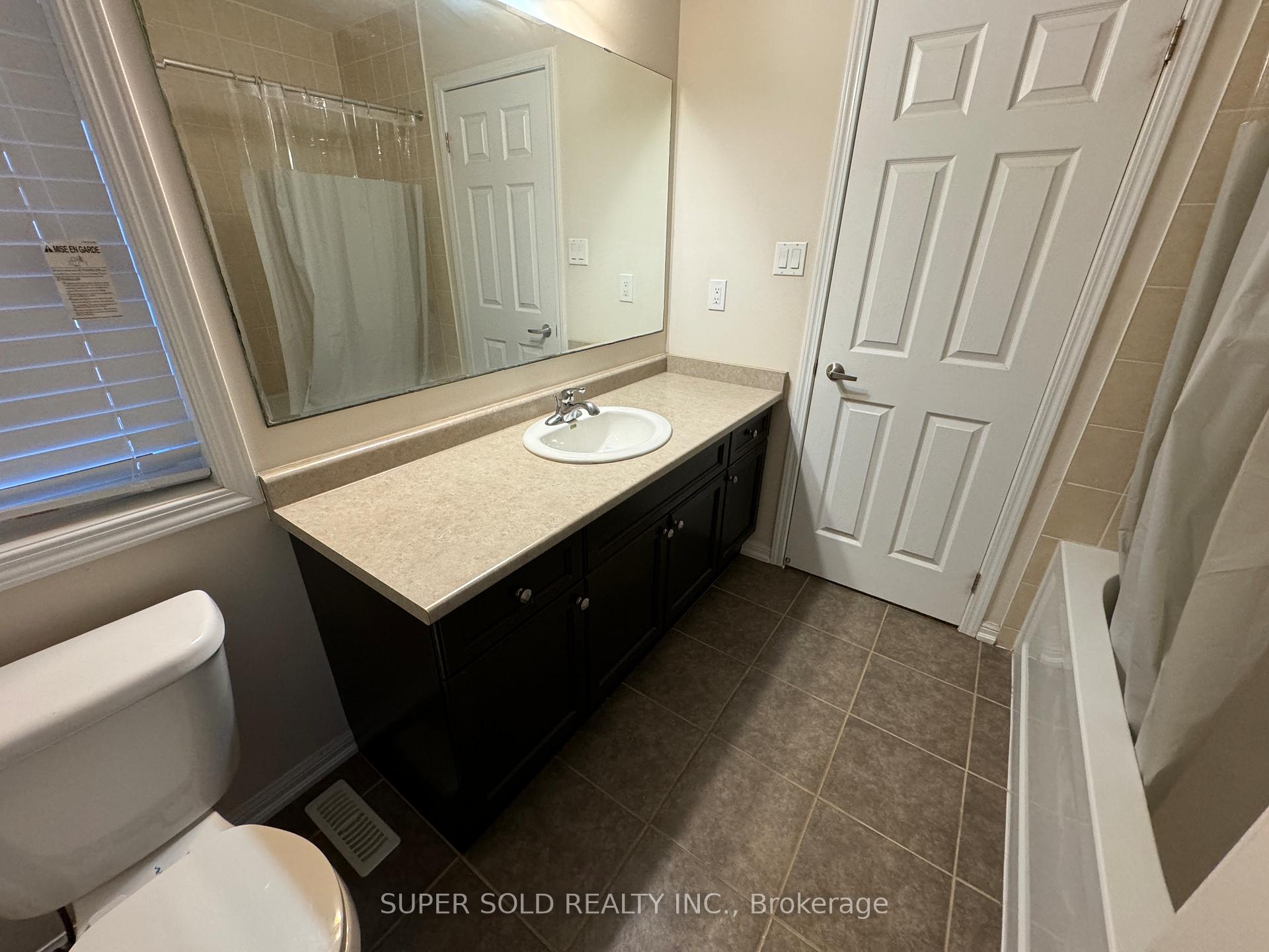 Photo 22 of Unit Main2nd, 1027 Syndenham Lane, Milton, Willmott — HOMEH