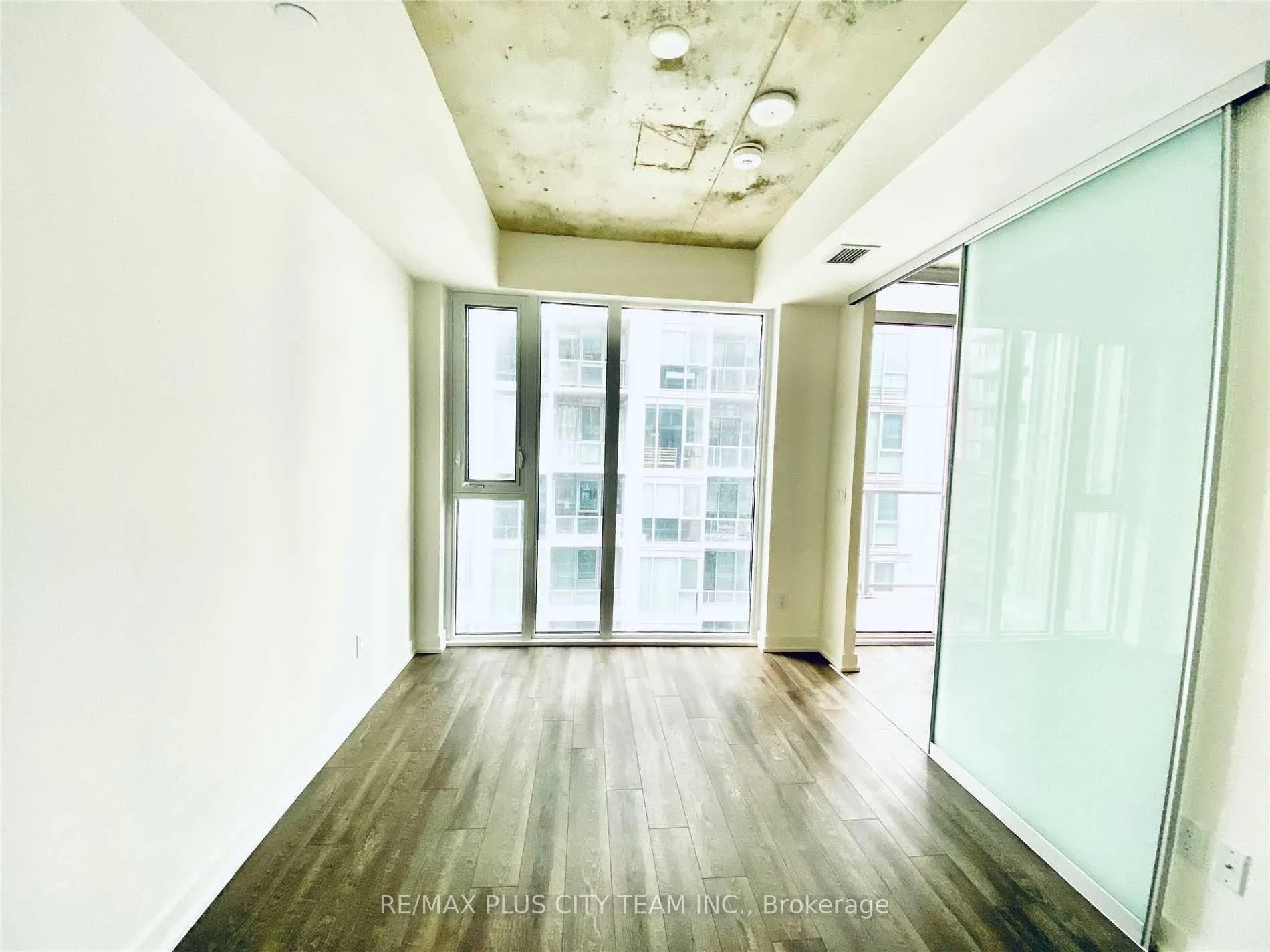 Photo 8 of Unit 1006, 30 Baseball Place, Toronto, South Riverdale — HOMEH