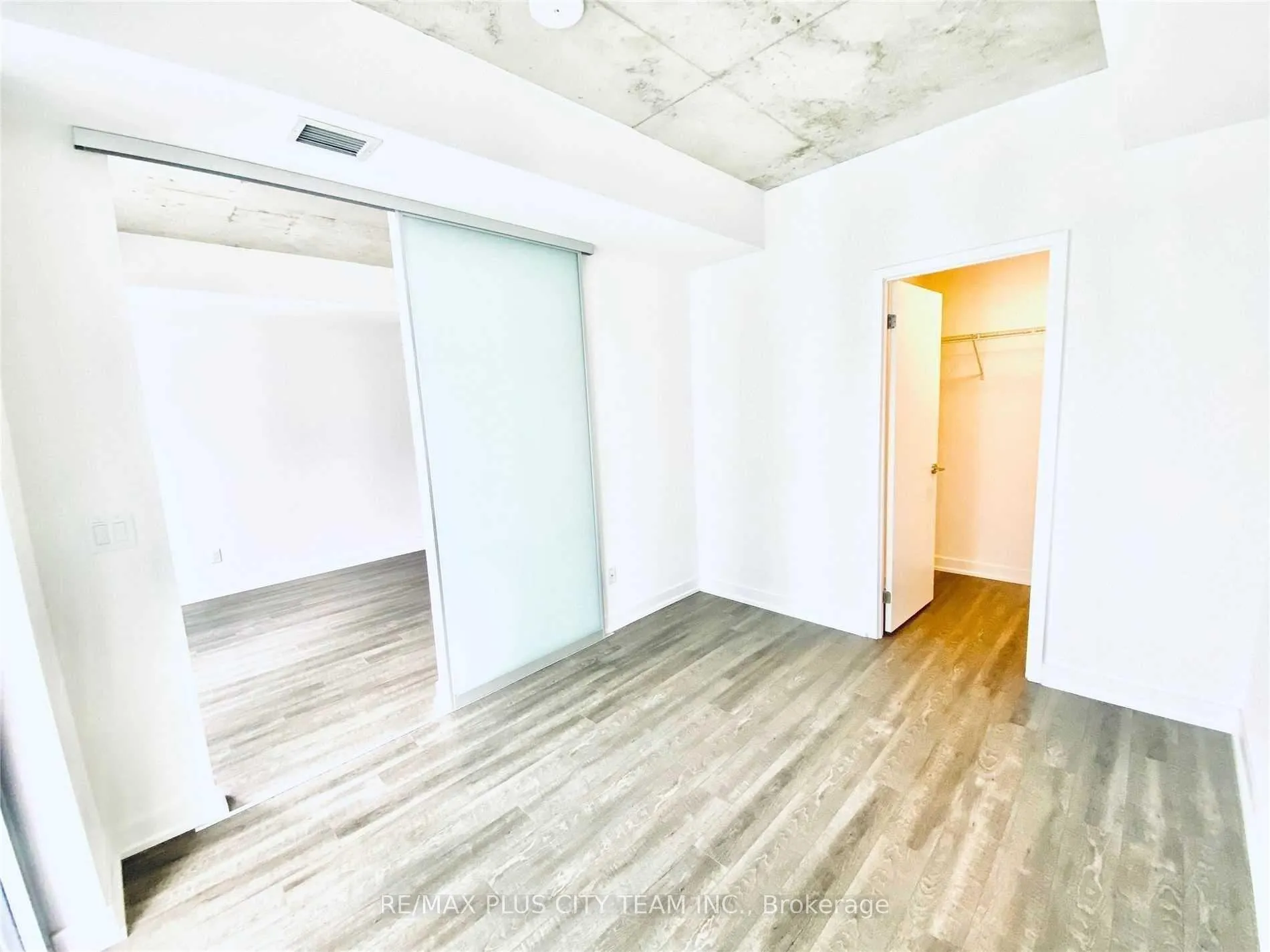 Photo 9 of Unit 1006, 30 Baseball Place, Toronto, South Riverdale — HOMEH