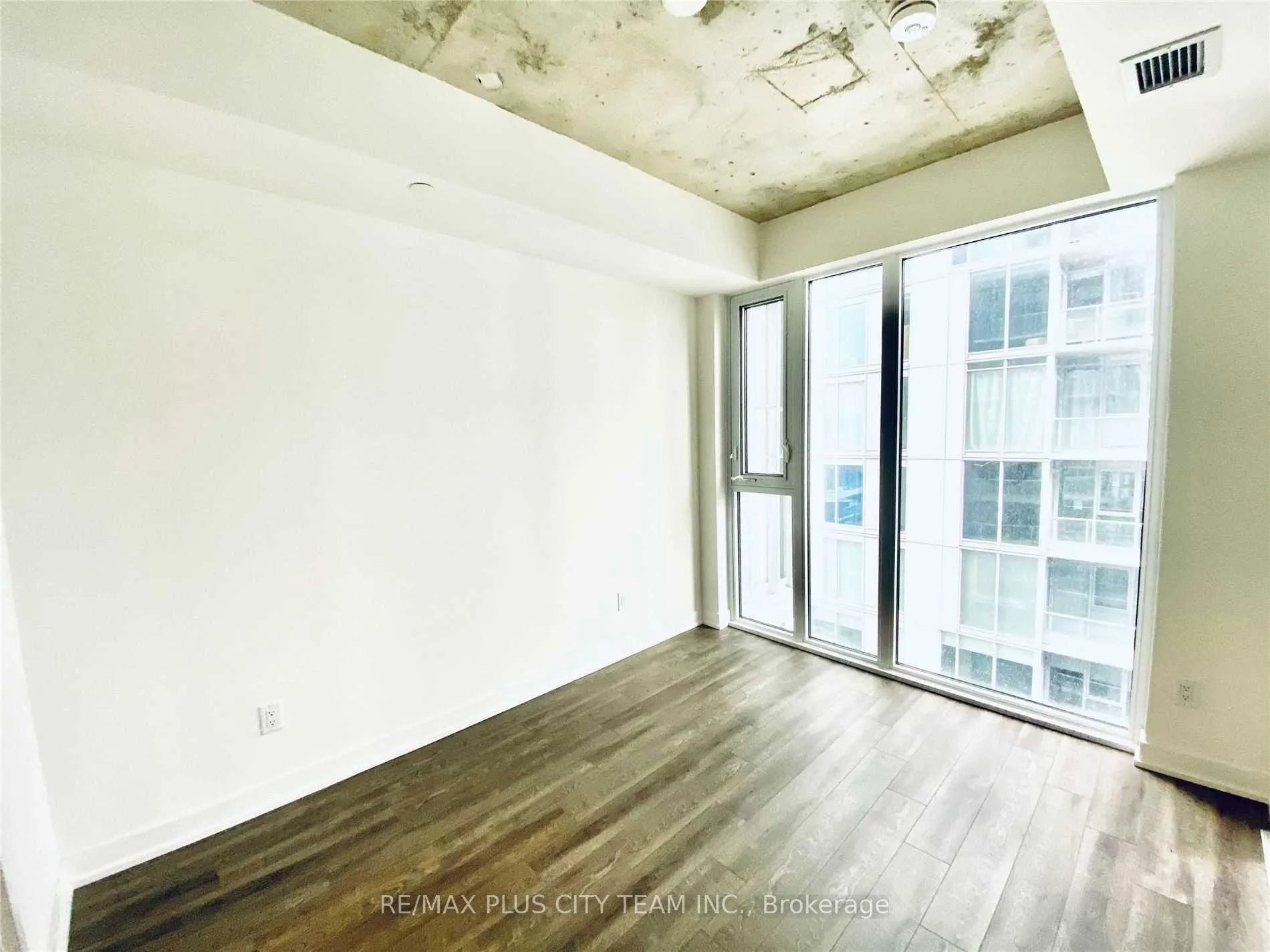 Photo 11 of Unit 1006, 30 Baseball Place, Toronto, South Riverdale — HOMEH