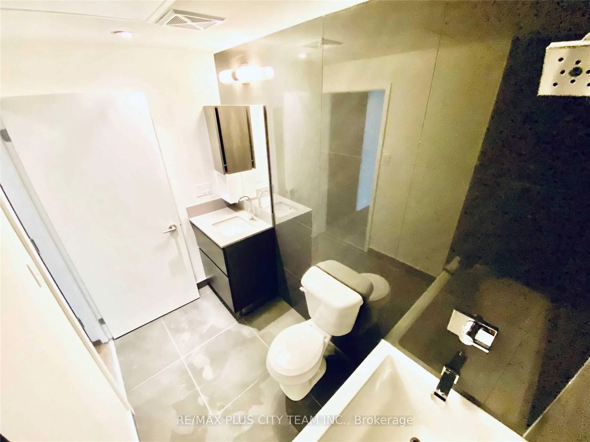 Photo 15 of Unit 1006, 30 Baseball Place, Toronto, South Riverdale — HOMEH