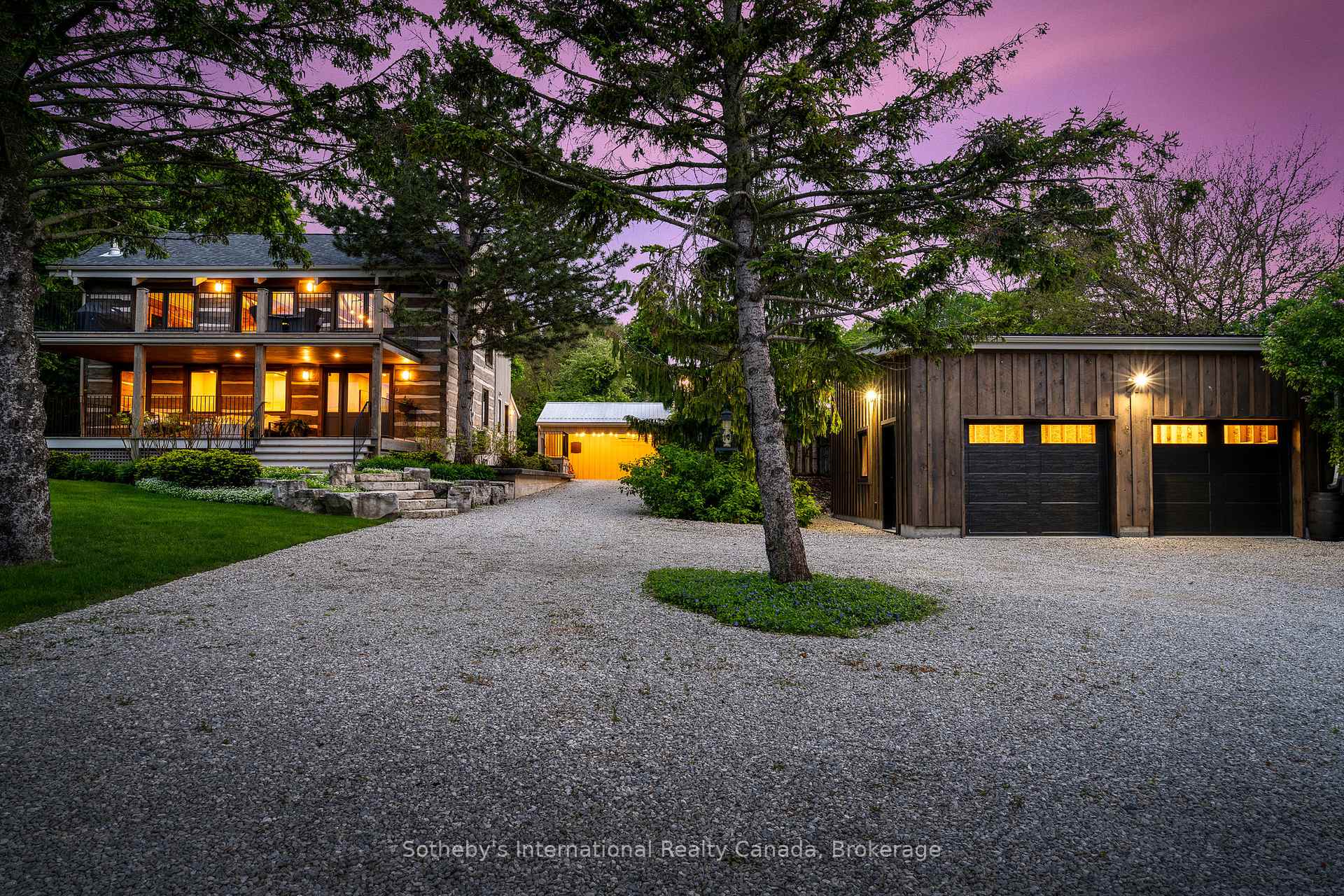 Photo 1 of 116 Lakeshore Road E, Blue Mountains — HOMEH