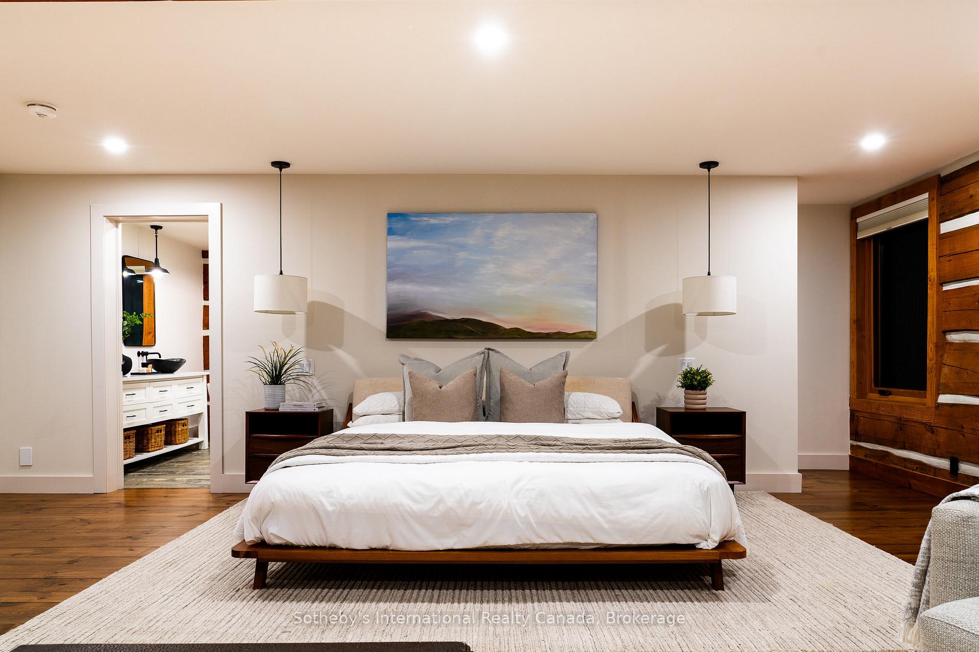 Photo 10 of 116 Lakeshore Road E, Blue Mountains — HOMEH