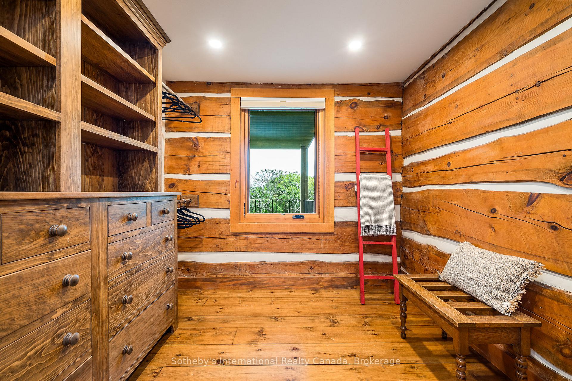 Photo 9 of 116 Lakeshore Road E, Blue Mountains — HOMEH
