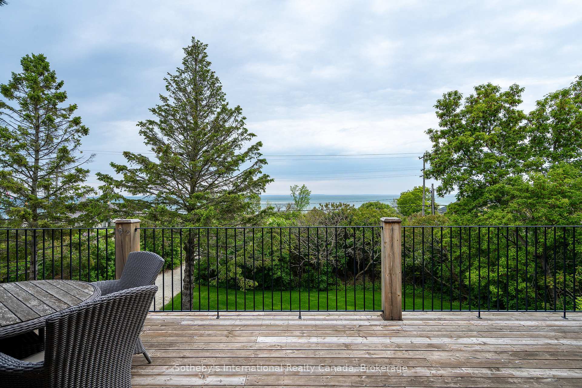 Photo 13 of 116 Lakeshore Road E, Blue Mountains — HOMEH