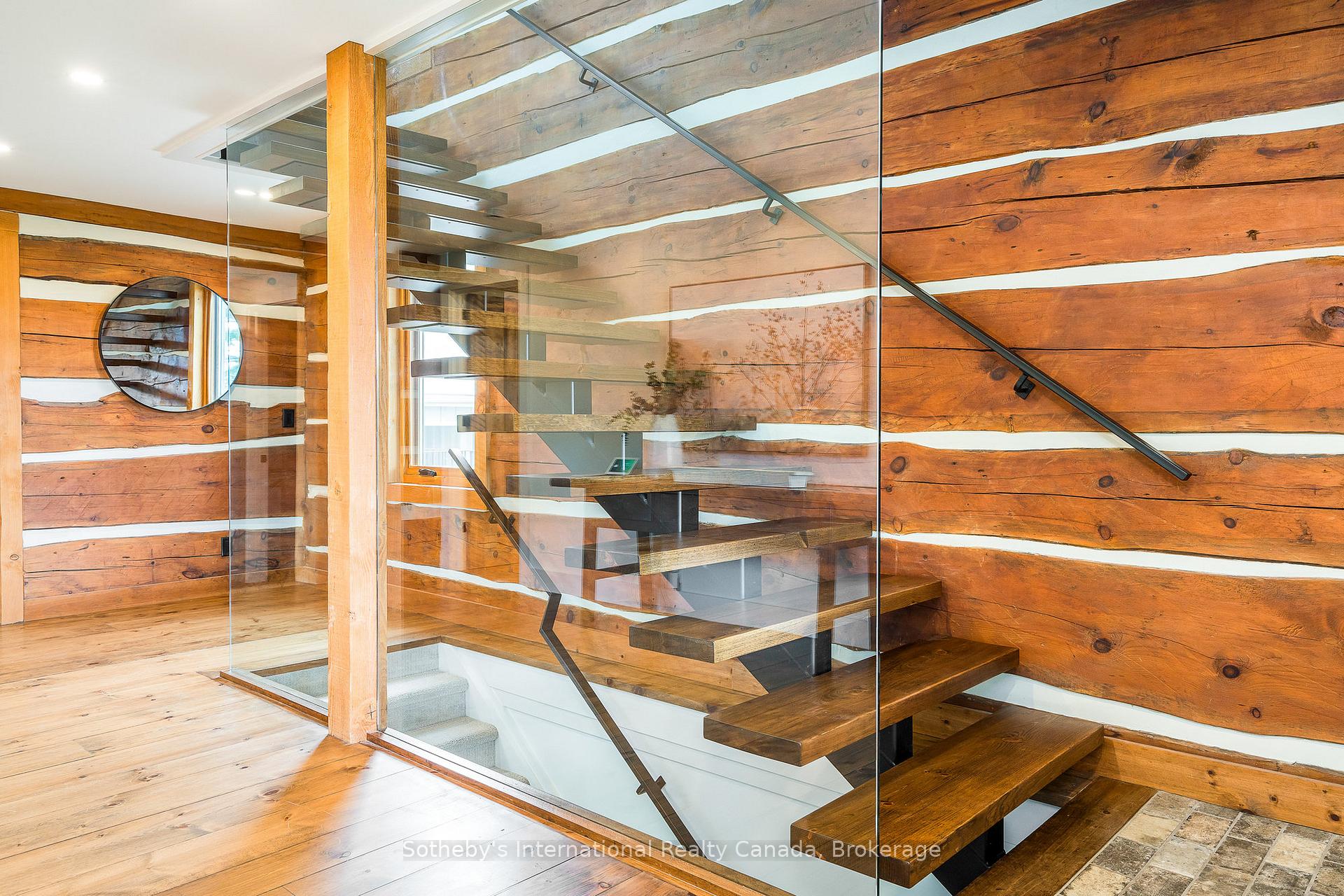 Photo 15 of 116 Lakeshore Road E, Blue Mountains — HOMEH