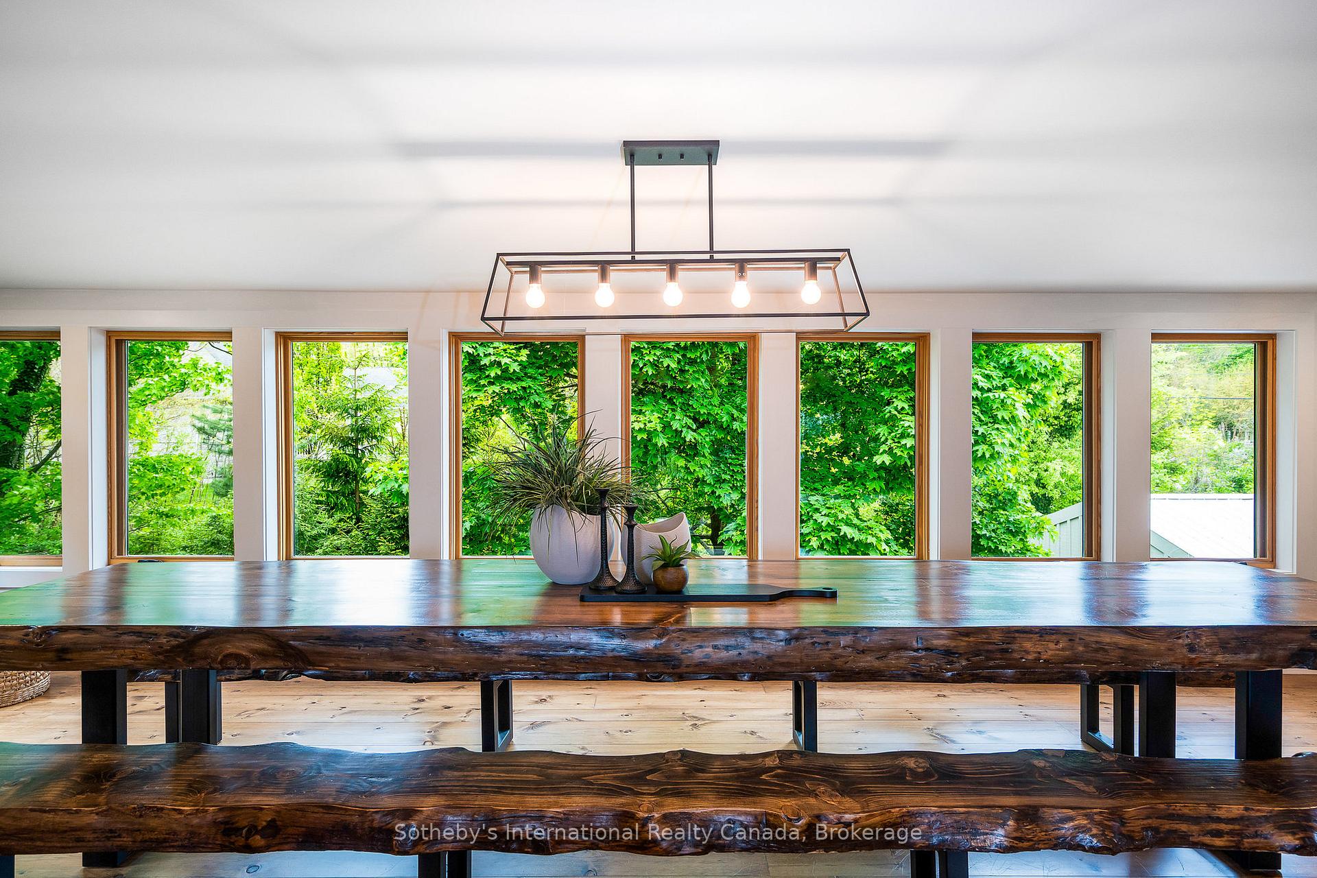 Photo 23 of 116 Lakeshore Road E, Blue Mountains — HOMEH