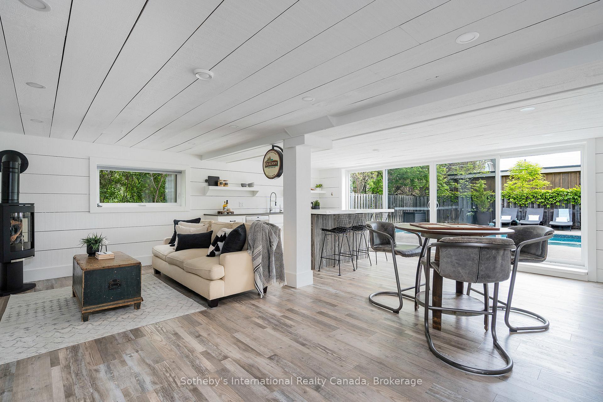 Photo 28 of 116 Lakeshore Road E, Blue Mountains — HOMEH