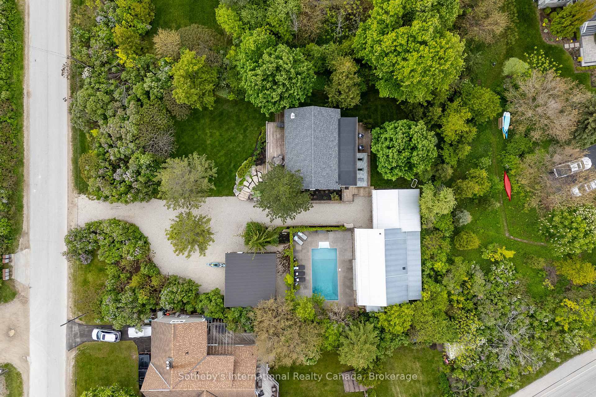 Photo 48 of 116 Lakeshore Road E, Blue Mountains — HOMEH