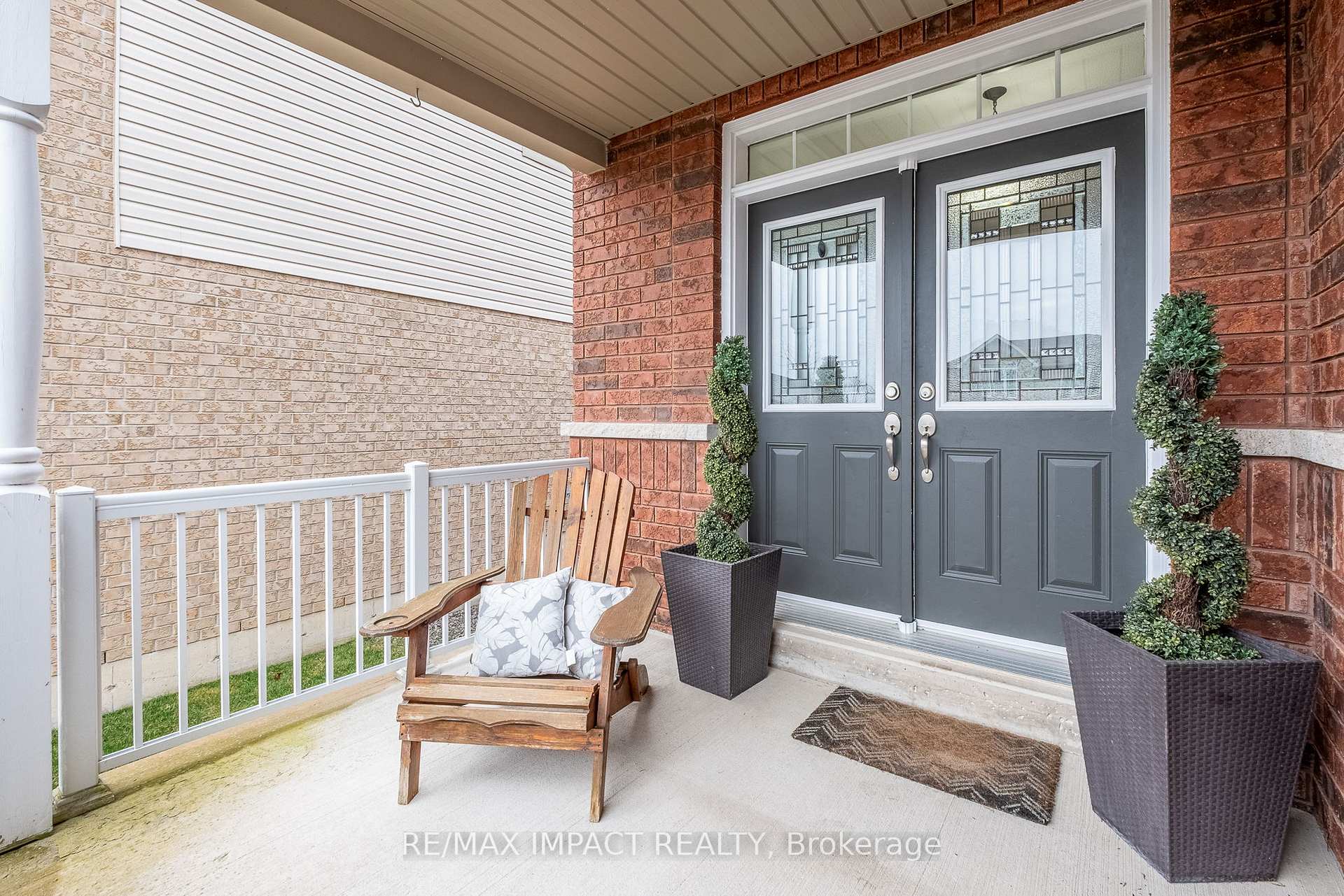 Photo 4 of 2486 Cunningham Boulevard, Peterborough, Ashburnham Ward 4 — HOMEH