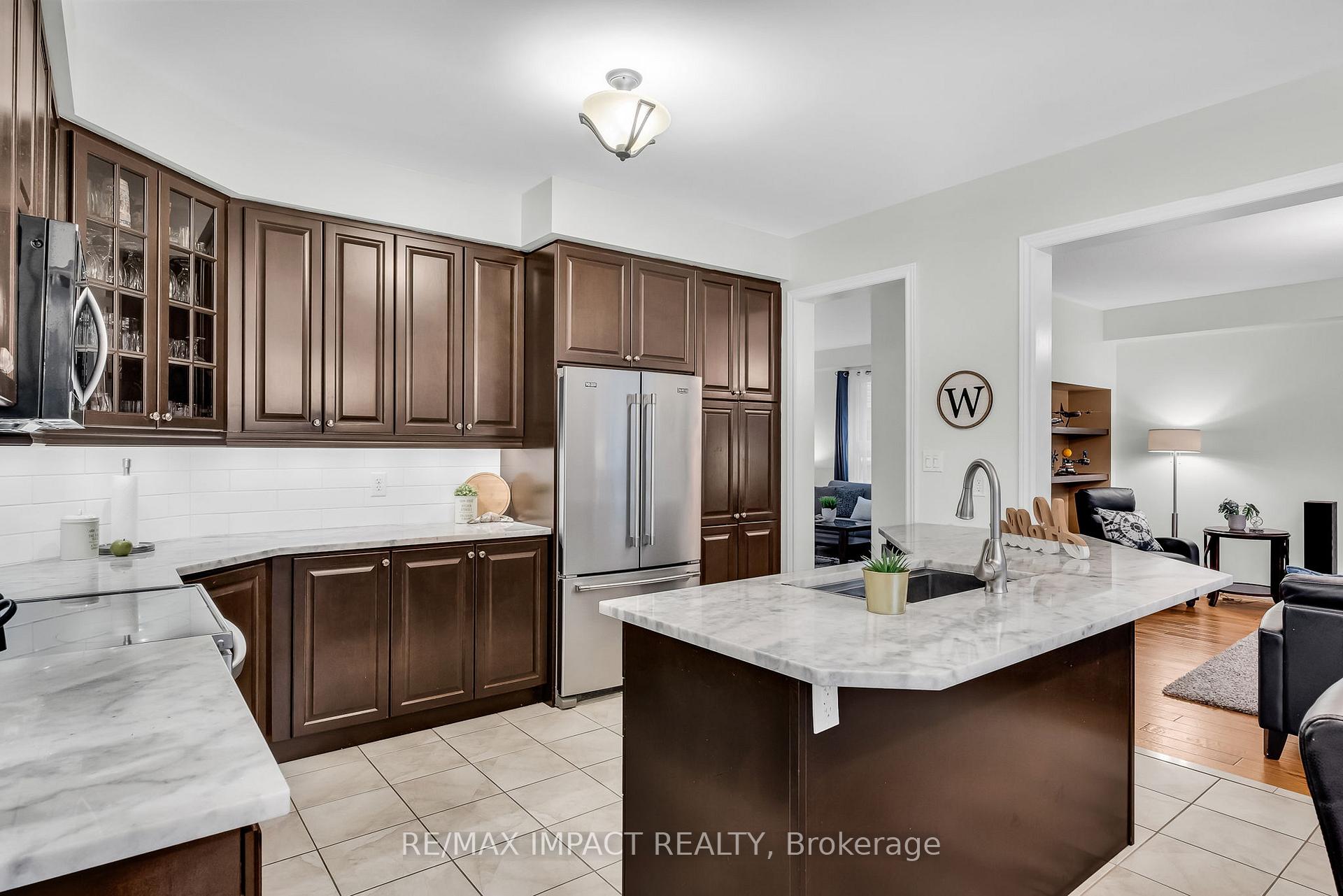 Photo 15 of 2486 Cunningham Boulevard, Peterborough, Ashburnham Ward 4 — HOMEH