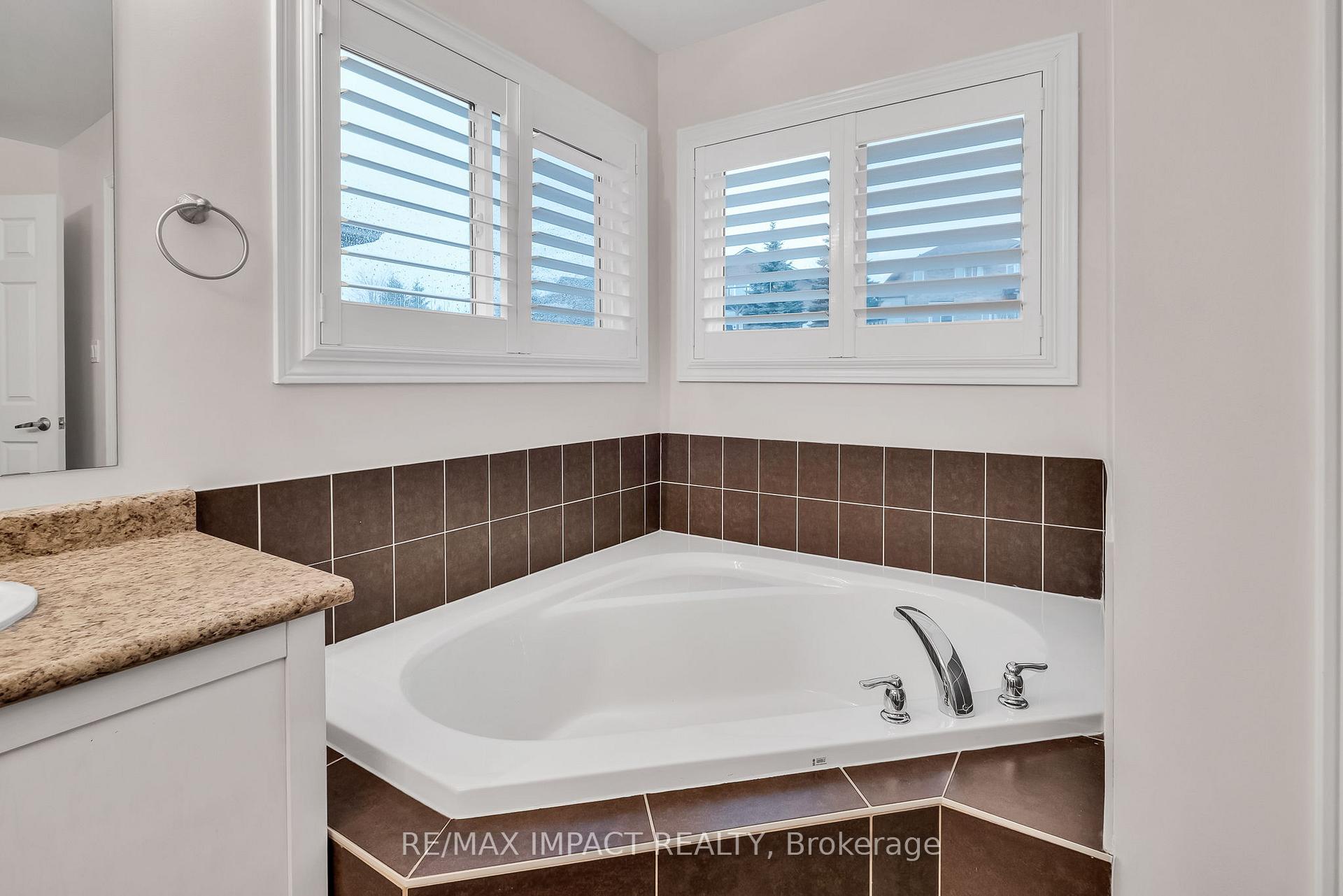 Photo 31 of 2486 Cunningham Boulevard, Peterborough, Ashburnham Ward 4 — HOMEH