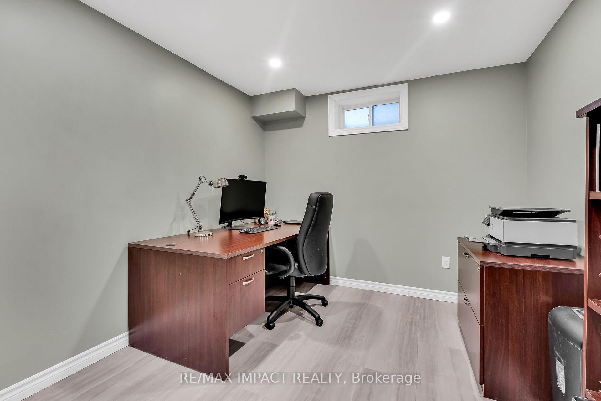 Photo 35 of 2486 Cunningham Boulevard, Peterborough, Ashburnham Ward 4 — HOMEH