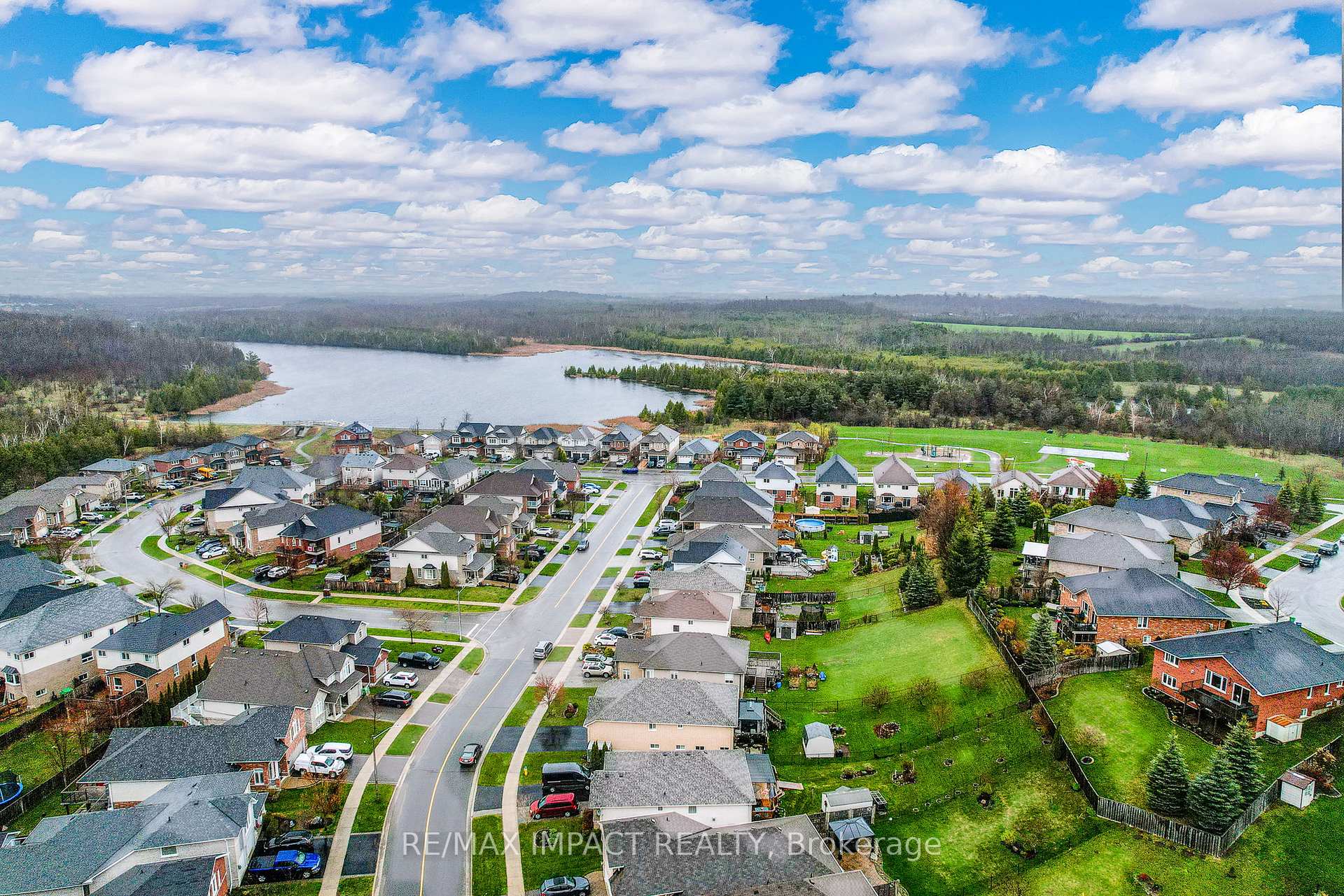 Photo 46 of 2486 Cunningham Boulevard, Peterborough, Ashburnham Ward 4 — HOMEH