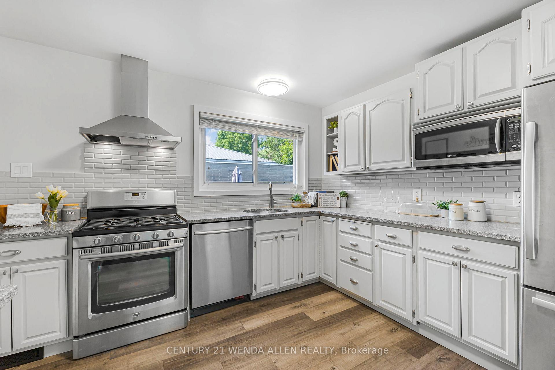 Photo 9 of 1015 Oriole Drive, Peterborough, Northcrest Ward 5 — HOMEH