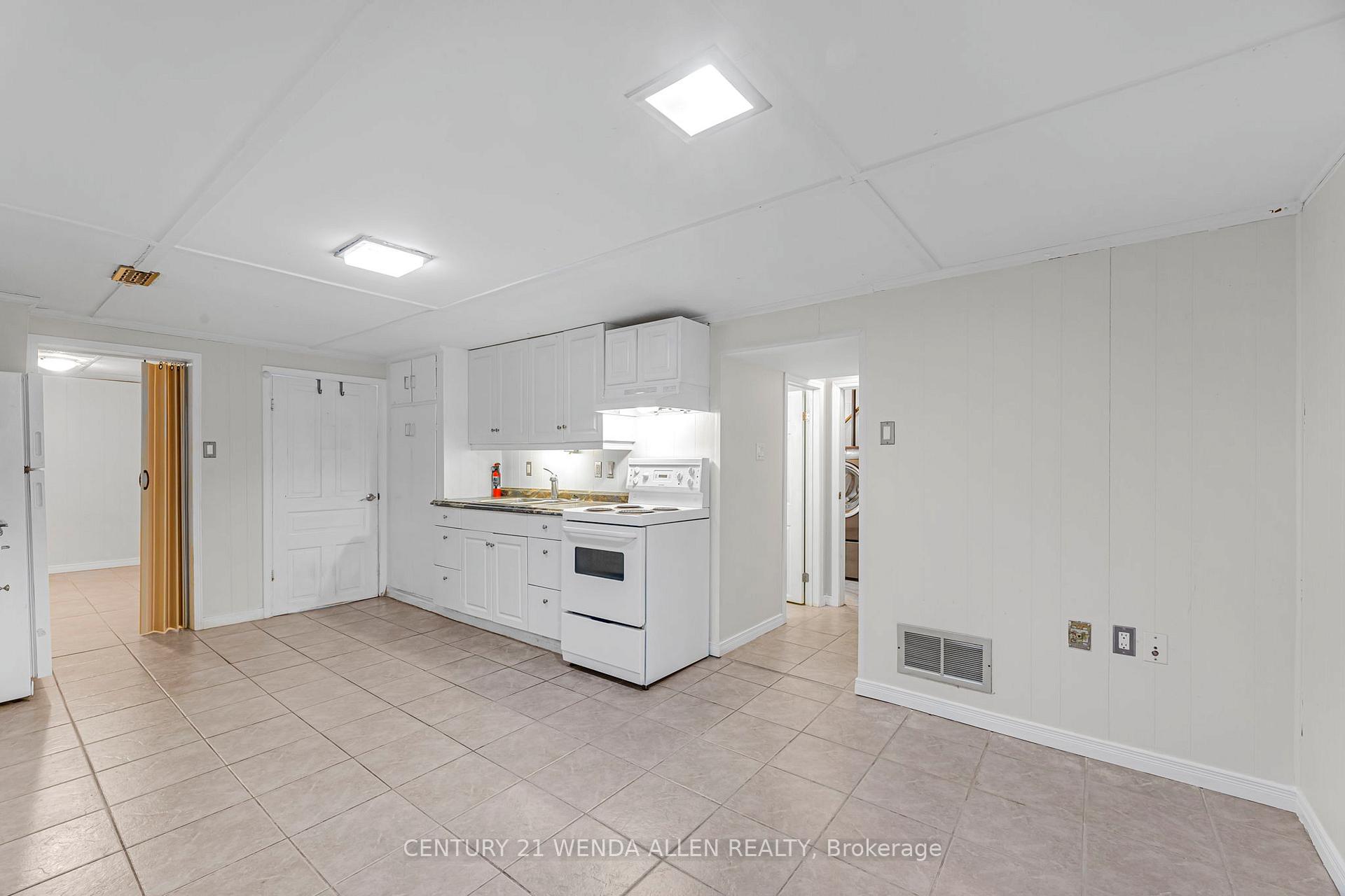 Photo 20 of 1015 Oriole Drive, Peterborough, Northcrest Ward 5 — HOMEH