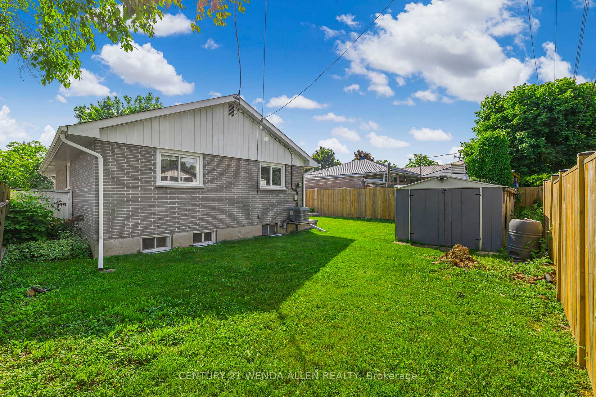 Photo 27 of 1015 Oriole Drive, Peterborough, Northcrest Ward 5 — HOMEH