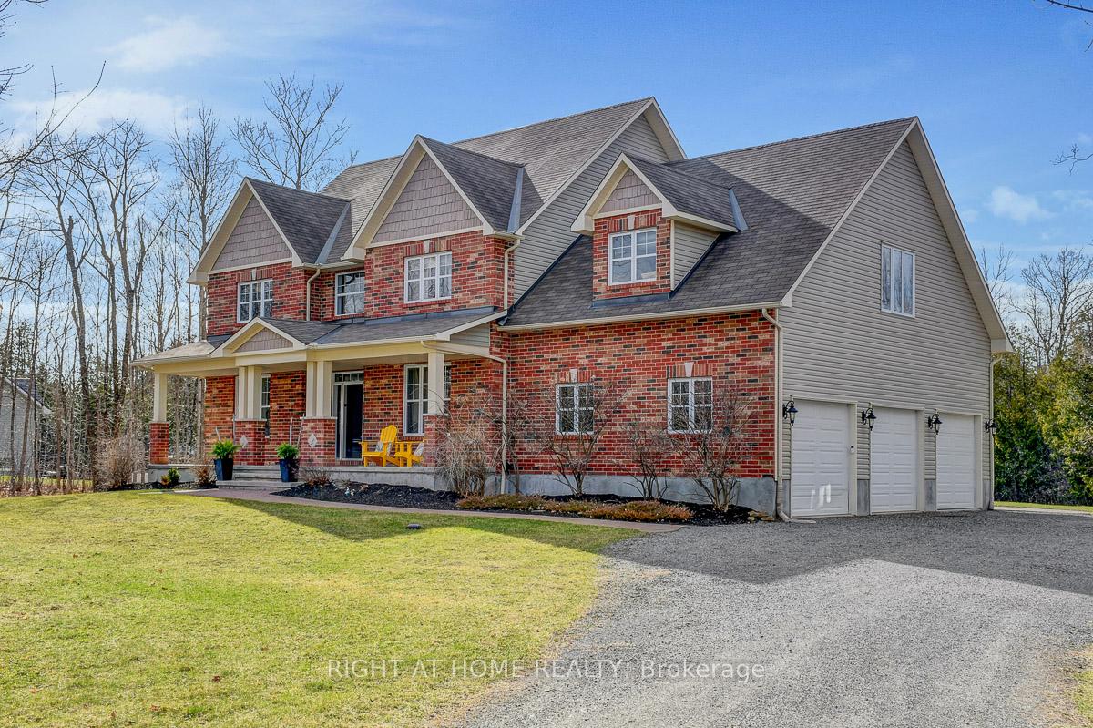 Photo 2 of 409 Balmoral Drive, Beckwith, Beckwith Twp — HOMEH