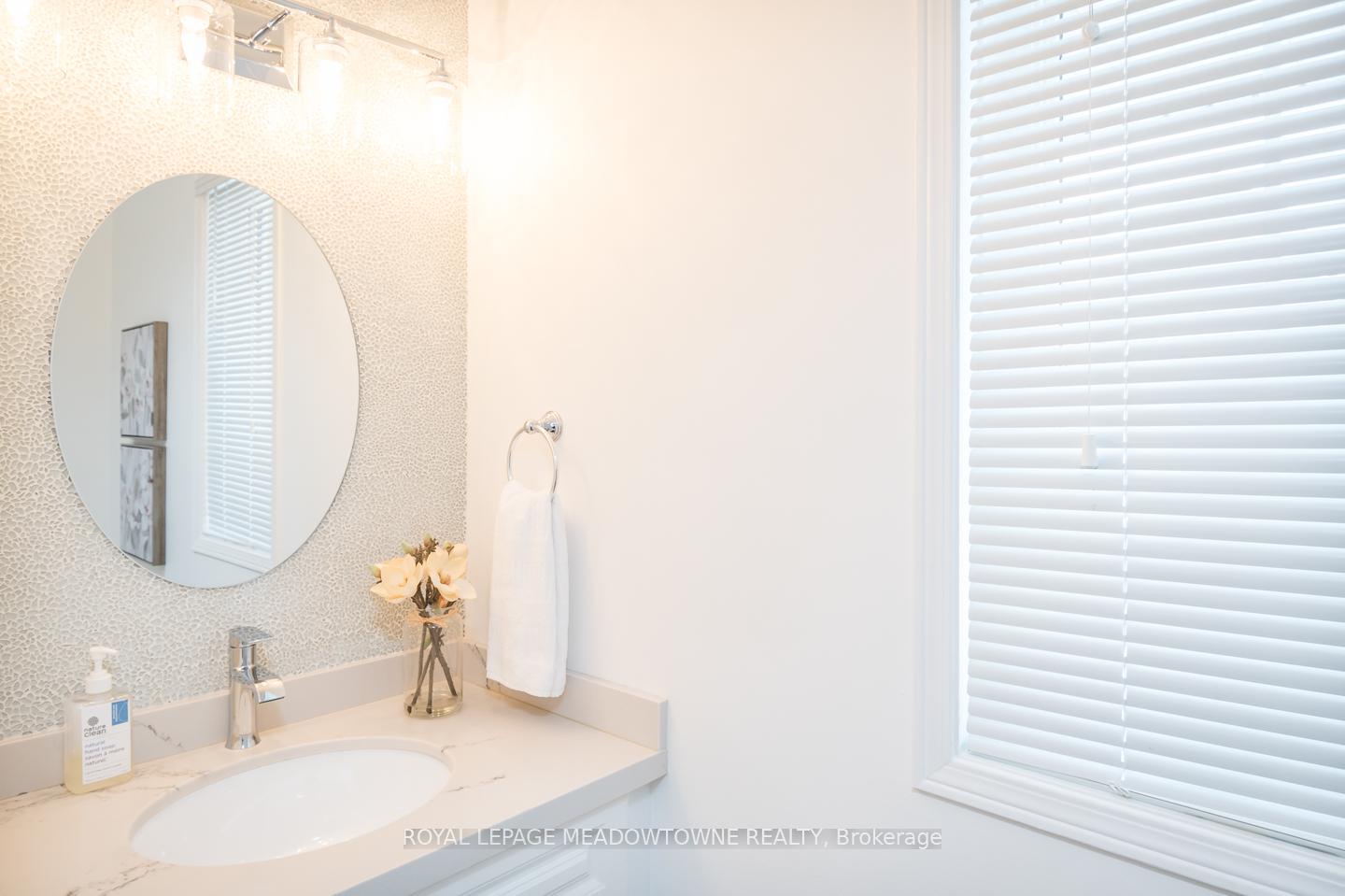 Photo 6 of 1105 Mcclenahan Crescent, Milton, Clarke — HOMEH