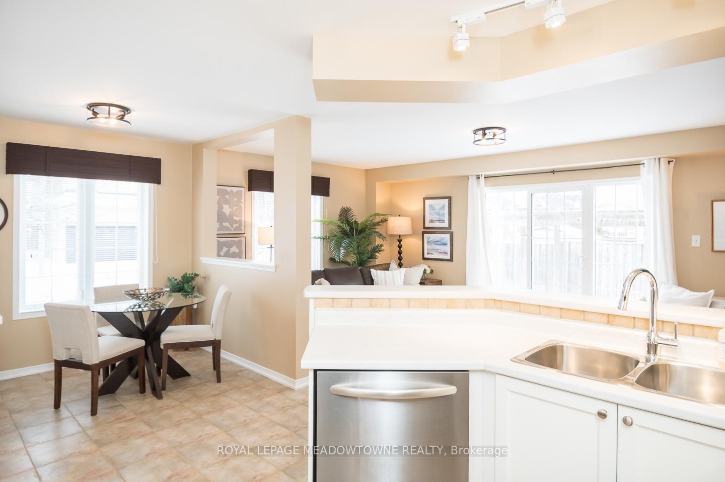 Photo 10 of 1105 Mcclenahan Crescent, Milton, Clarke — HOMEH