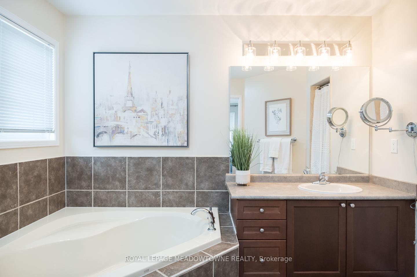 Photo 36 of 1105 Mcclenahan Crescent, Milton, Clarke — HOMEH