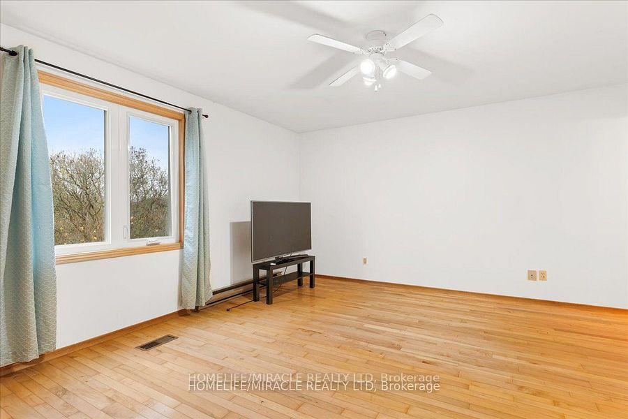 Photo 20 of 64 morgan Road, Belleville, Thurlow Ward — HOMEH