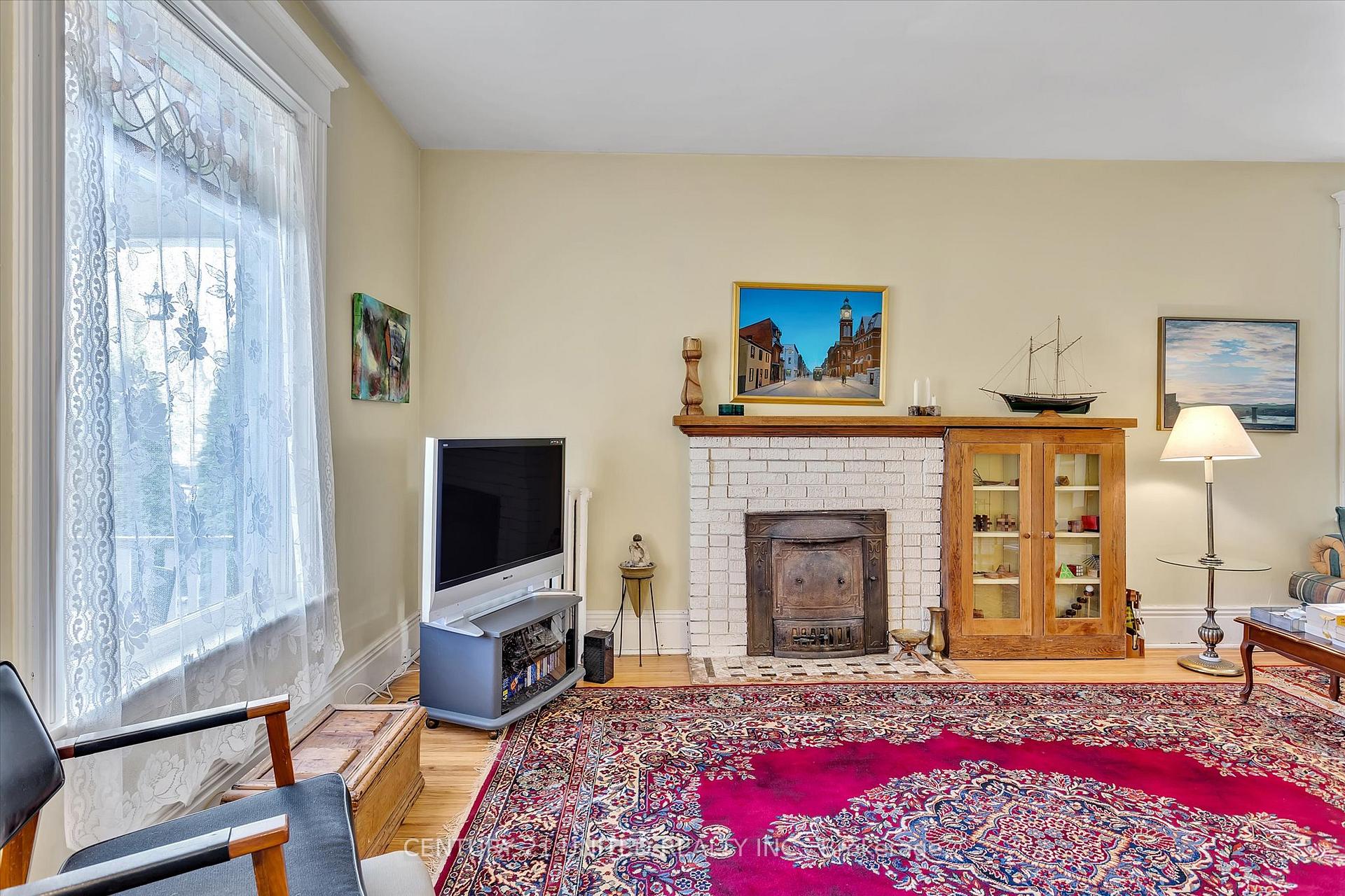 Photo 11 of 311 Pearl Avenue, Peterborough, Town Ward 3 — HOMEH