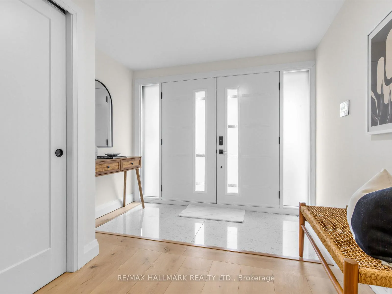 Photo 5 of 28 Munford Crescent, Toronto, O'Connor-Parkview — HOMEH
