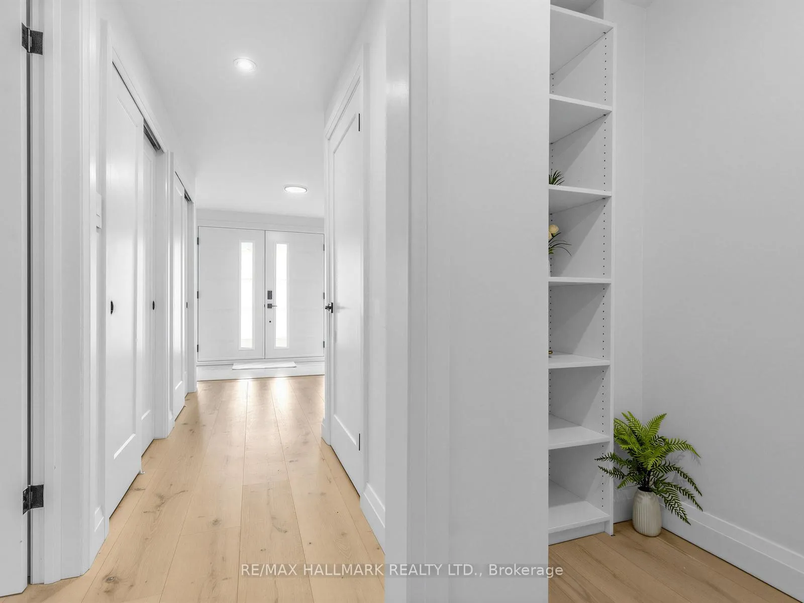 Photo 6 of 28 Munford Crescent, Toronto, O'Connor-Parkview — HOMEH