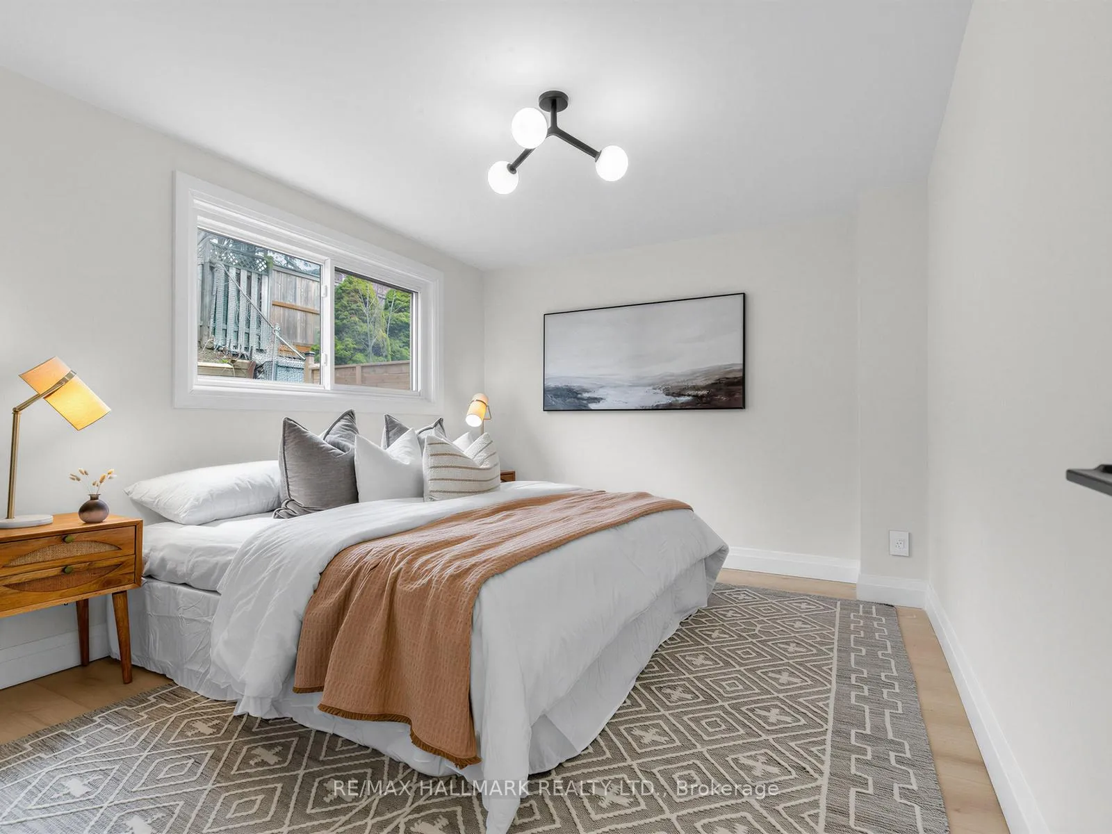 Photo 8 of 28 Munford Crescent, Toronto, O'Connor-Parkview — HOMEH
