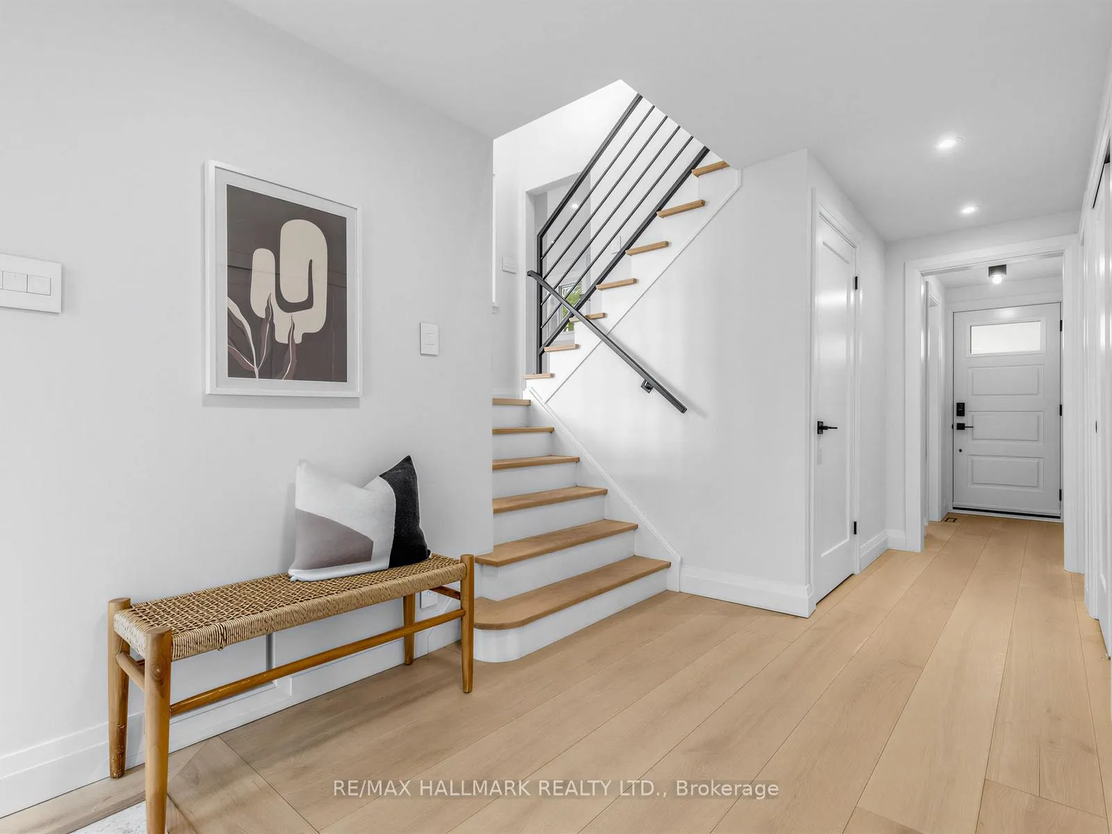 Photo 9 of 28 Munford Crescent, Toronto, O'Connor-Parkview — HOMEH