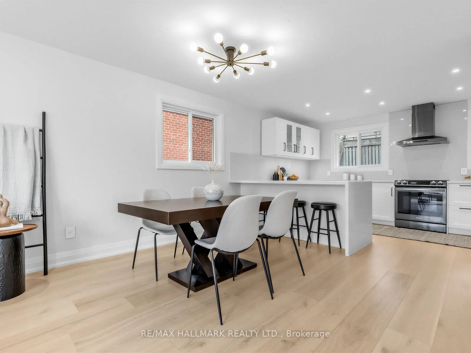 Photo 17 of 28 Munford Crescent, Toronto, O'Connor-Parkview — HOMEH