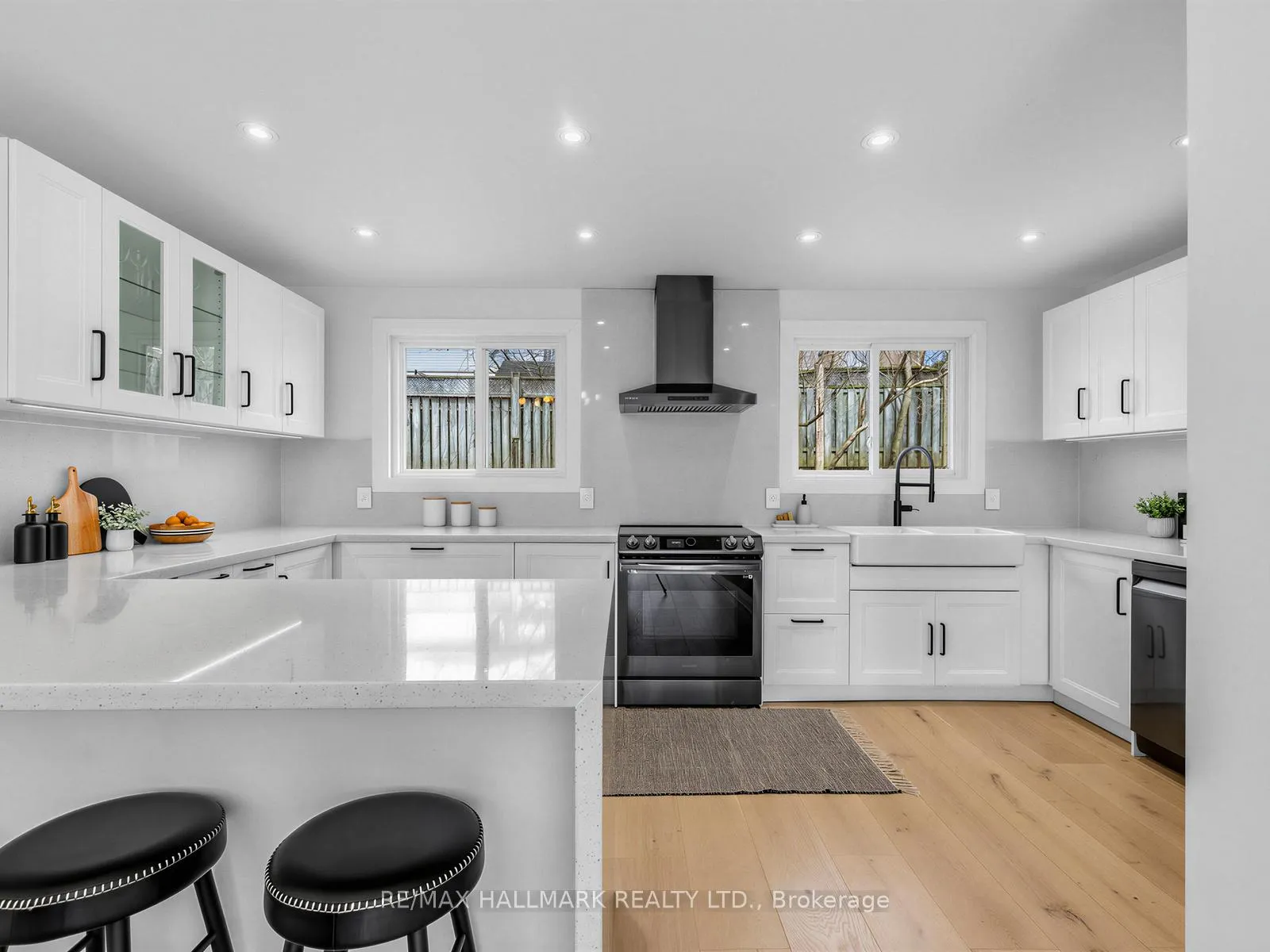 Photo 18 of 28 Munford Crescent, Toronto, O'Connor-Parkview — HOMEH
