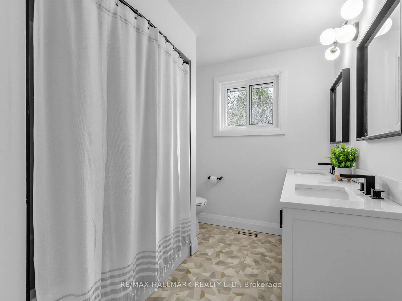 Photo 27 of 28 Munford Crescent, Toronto, O'Connor-Parkview — HOMEH