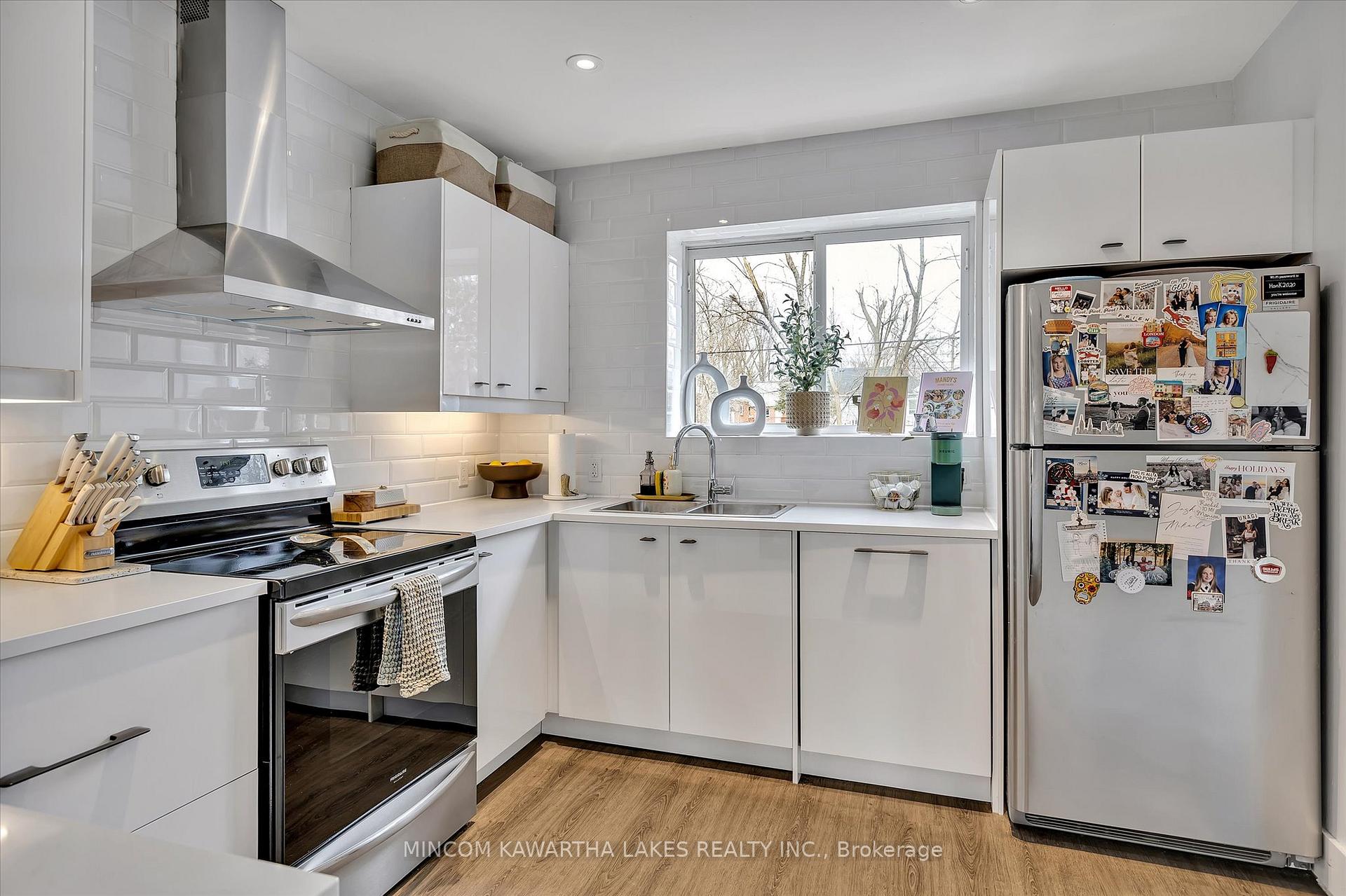 Photo 11 of 660 Romaine Street, Peterborough, Otonabee Ward 1 — HOMEH