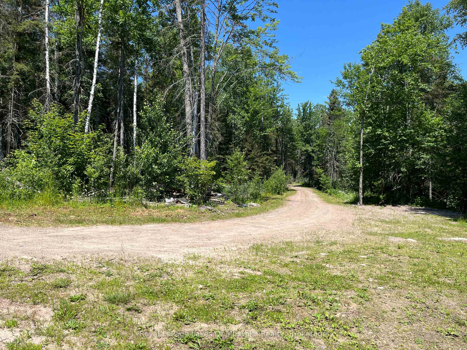 Photo 6 of 2320 Peddlers Drive, Calvin — HOMEH
