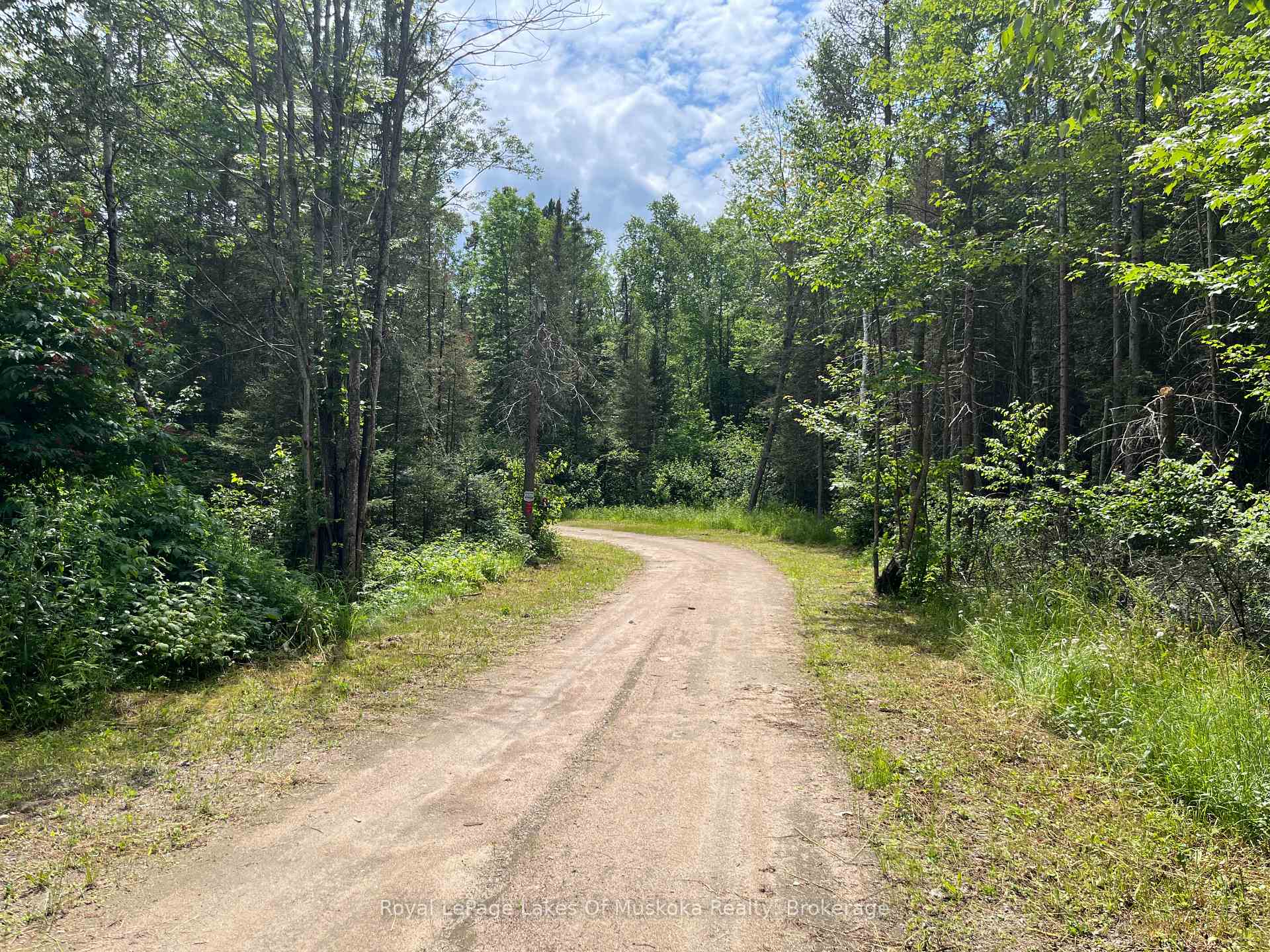 Photo 30 of 2320 Peddlers Drive, Calvin — HOMEH