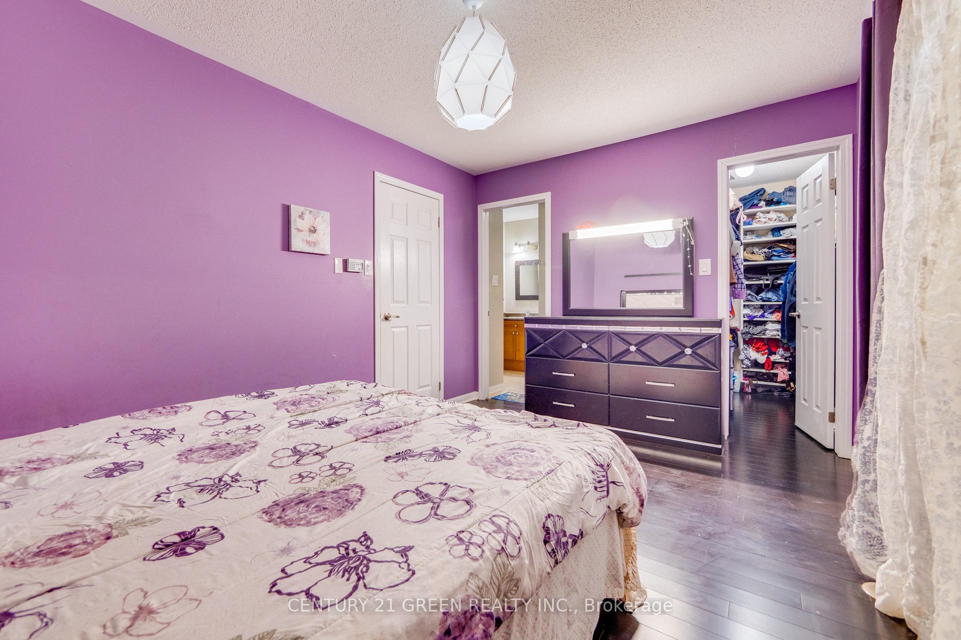 Photo 24 of 843 Gifford Crescent, Milton, Coates — HOMEH