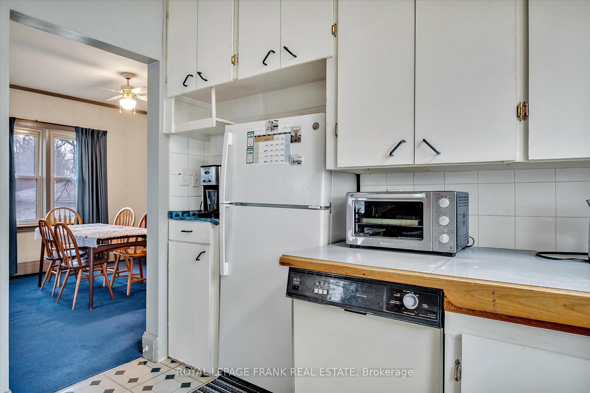 Photo 15 of 1270 Clonsilla Avenue, Peterborough, Town Ward 3 — HOMEH