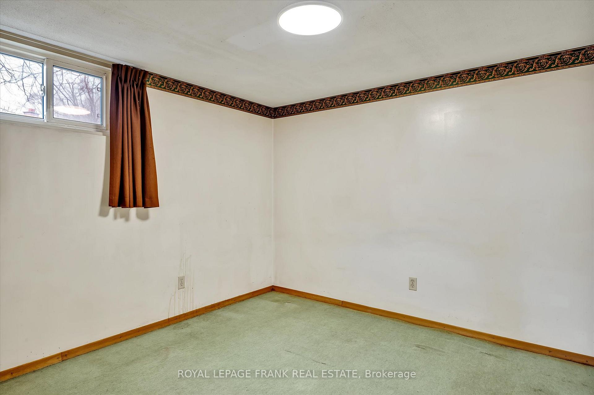 Photo 38 of 1270 Clonsilla Avenue, Peterborough, Town Ward 3 — HOMEH