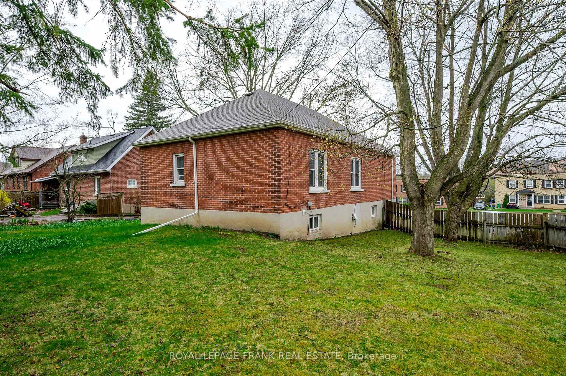 Photo 46 of 1270 Clonsilla Avenue, Peterborough, Town Ward 3 — HOMEH