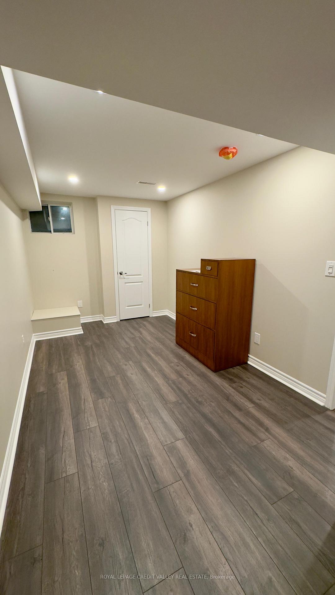 Photo 10 of 528 Laking Terrace W, Milton, Clarke — HOMEH