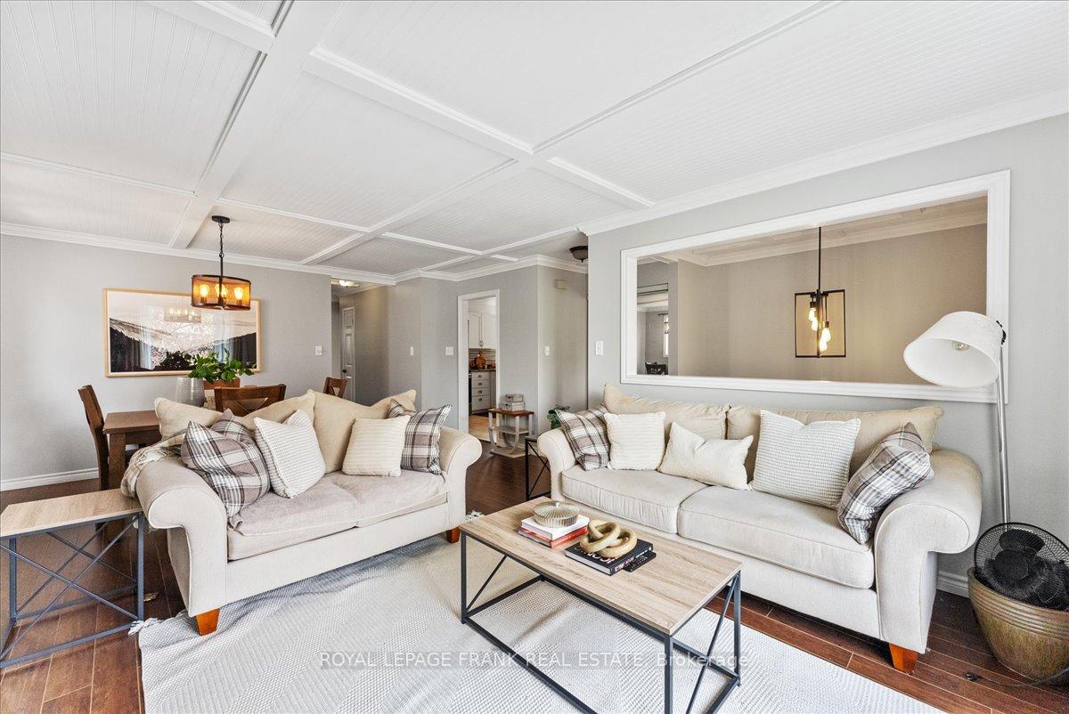 Photo 4 of 3046 Westridge Boulevard, Peterborough, Monaghan Ward 2 — HOMEH