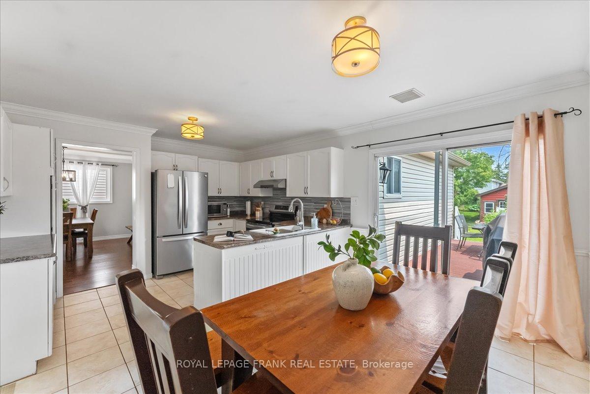 Photo 11 of 3046 Westridge Boulevard, Peterborough, Monaghan Ward 2 — HOMEH