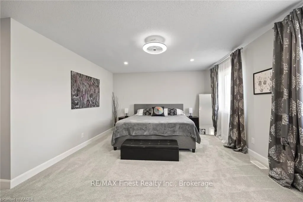 Photo 5 of 815 Riverview Way, Kingston, Kingston East (Incl Barret Crt) — HOMEH