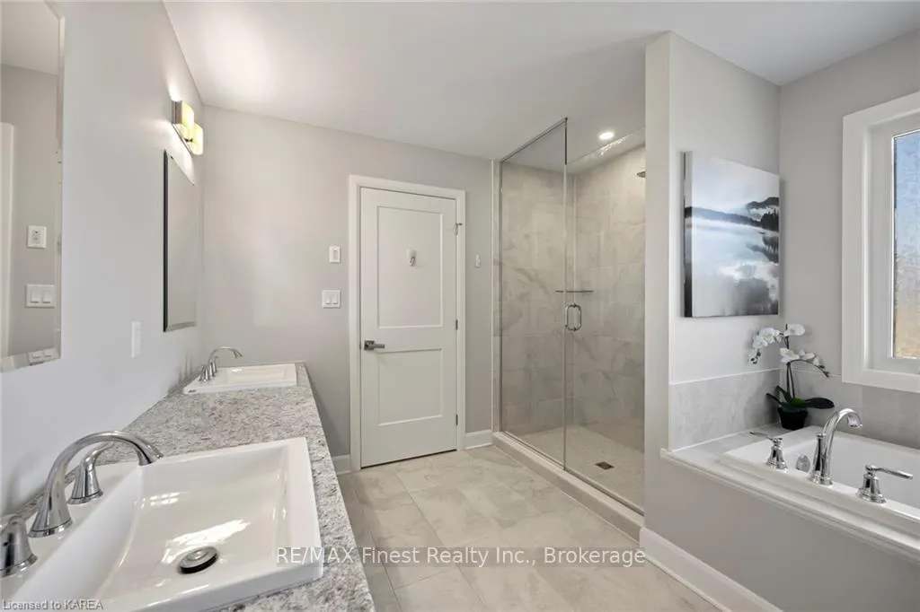 Photo 8 of 815 Riverview Way, Kingston, Kingston East (Incl Barret Crt) — HOMEH