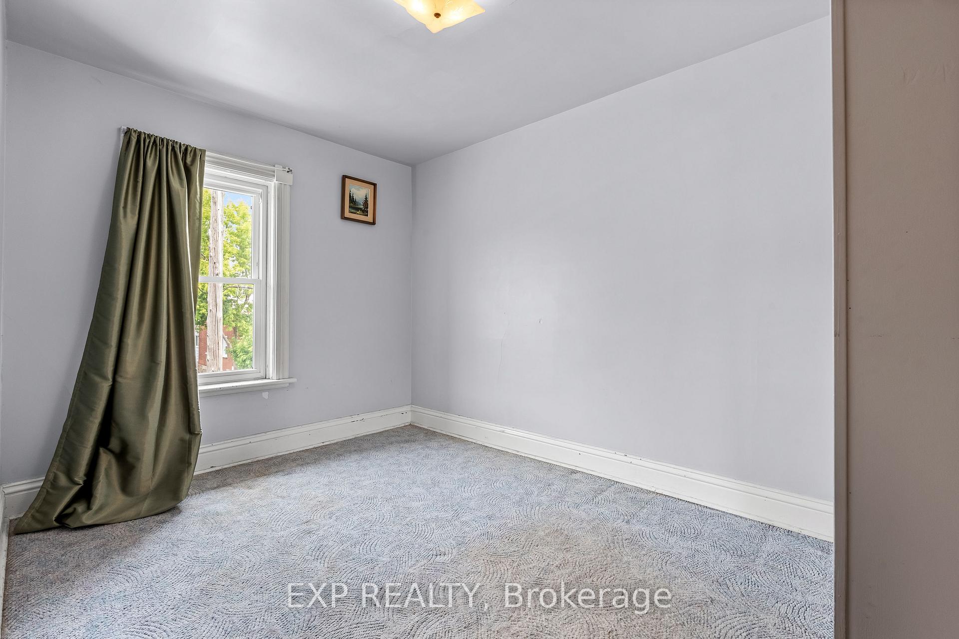 Photo 23 of 217 Westcott Street, Peterborough, Town Ward 3 — HOMEH