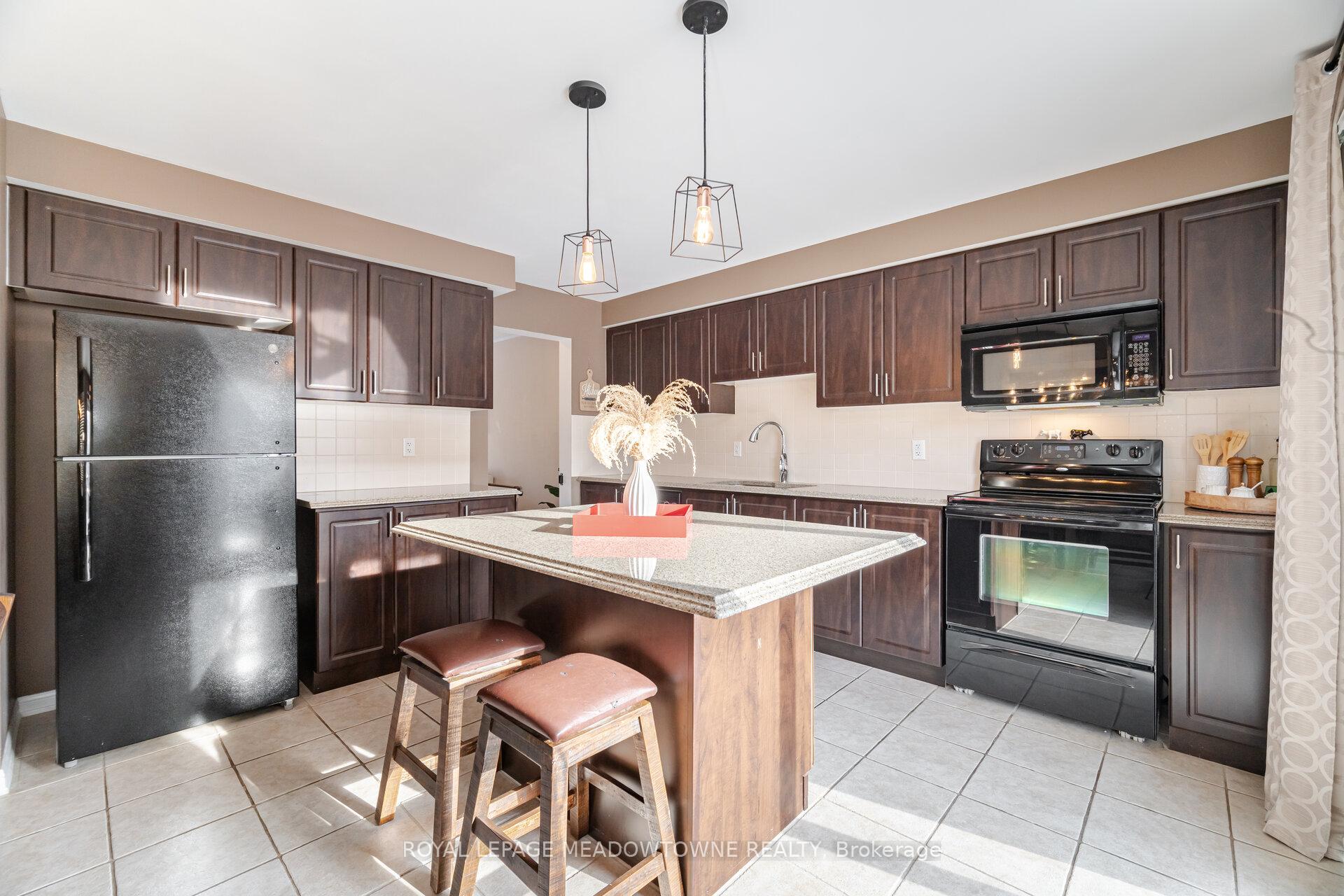 Photo 14 of 632 Holly Avenue, Milton, Coates — HOMEH