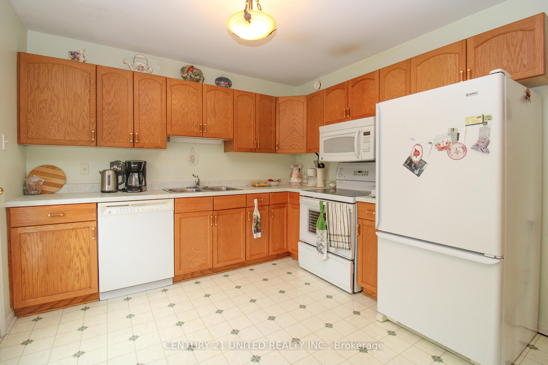 Photo 11 of 449 King George Street, Peterborough, Otonabee Ward 1 — HOMEH