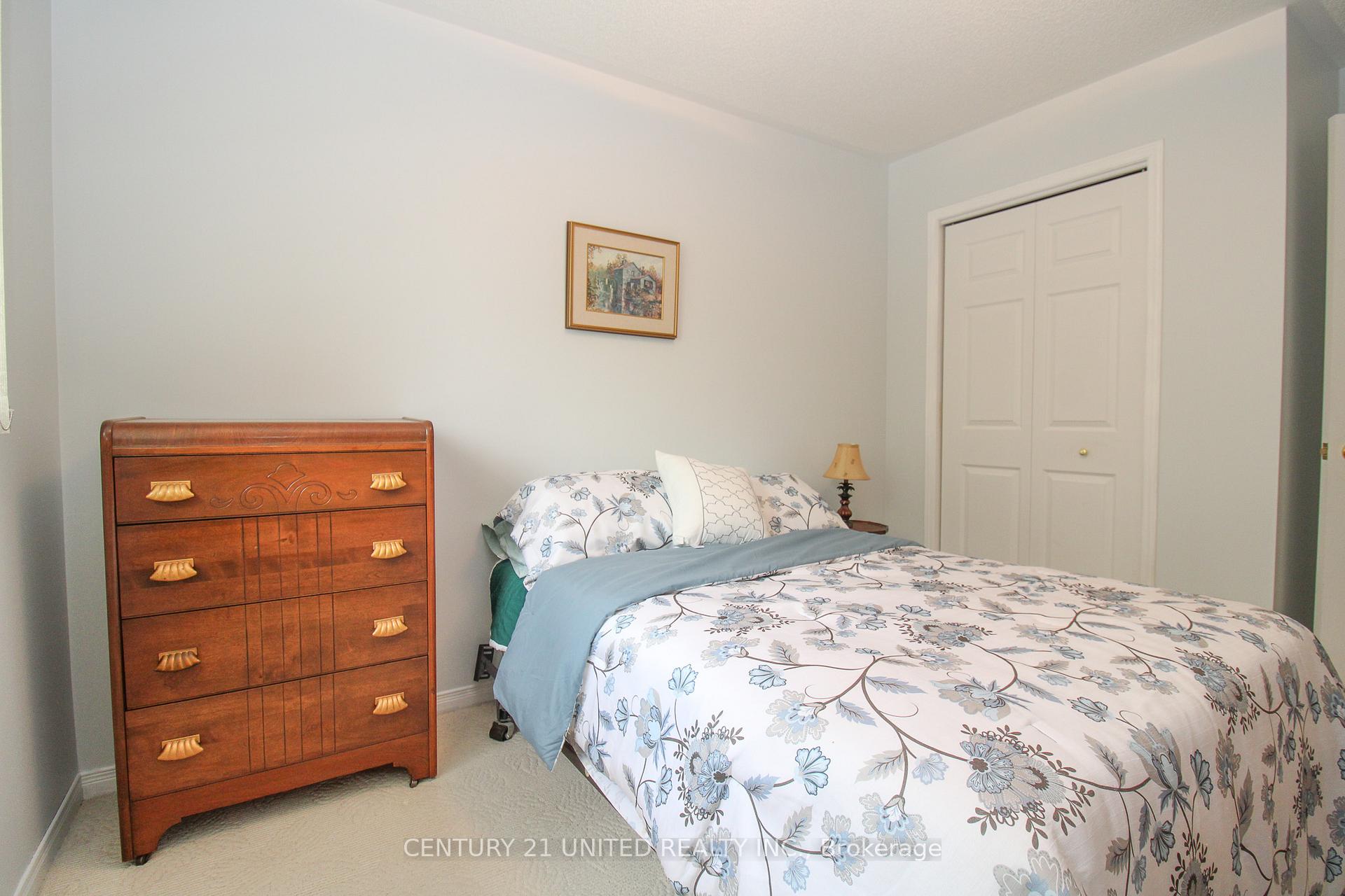 Photo 17 of 449 King George Street, Peterborough, Otonabee Ward 1 — HOMEH